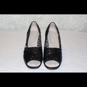 Toms peep toe wedges